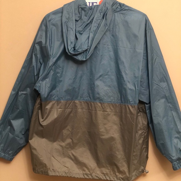 Southern Proper Men’s Pullover and Windbreaker - Picture 3 of 5